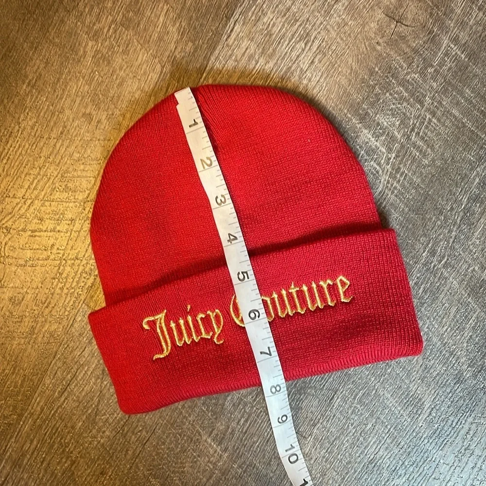 Juicy Couture “Yes Oui Can” Knit Embroidered Beanie Hat Red Gold